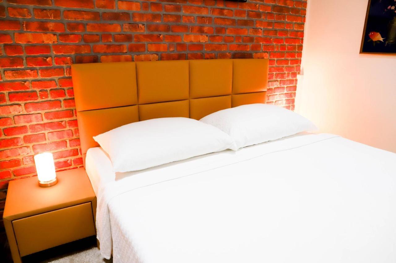 «Go West» Guest Rooms เวียนนา ภายนอก รูปภาพ